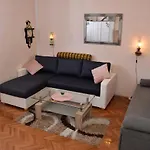 Eva Apartman